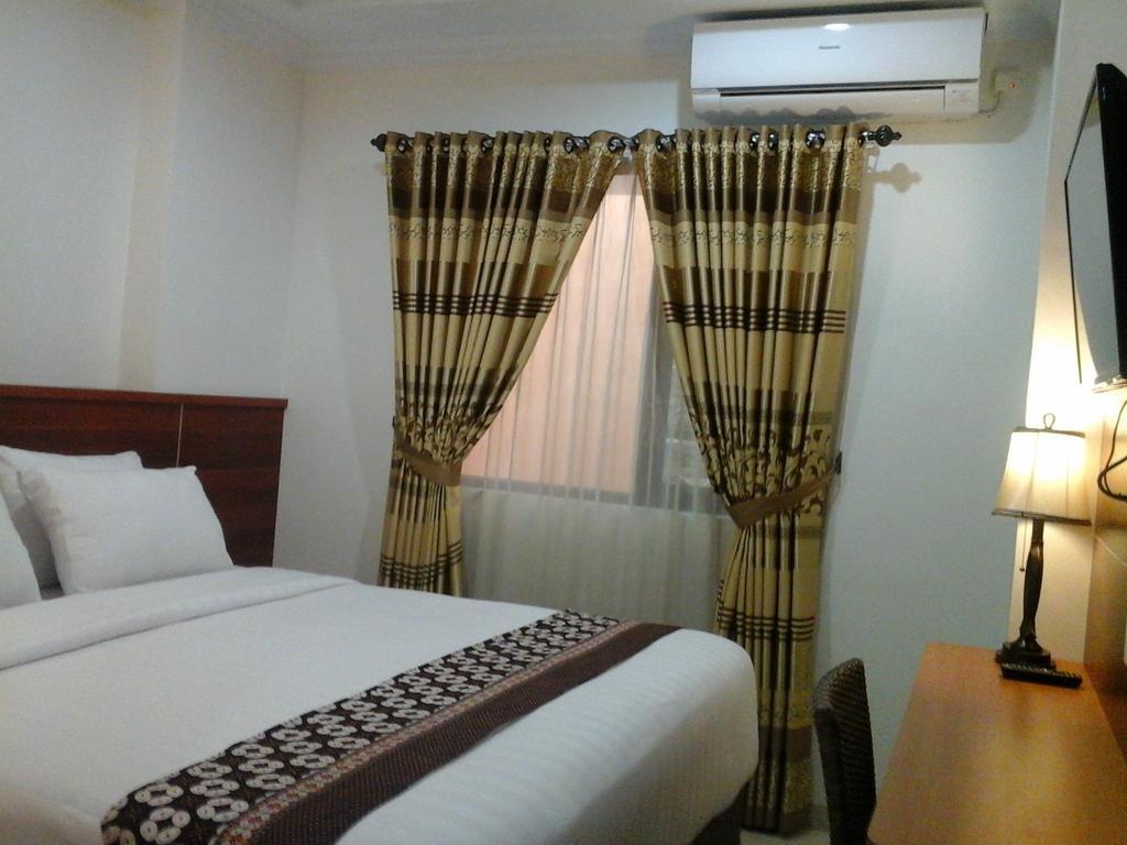 Maranatha Grand Hotel Jogyakarta Pokój zdjęcie