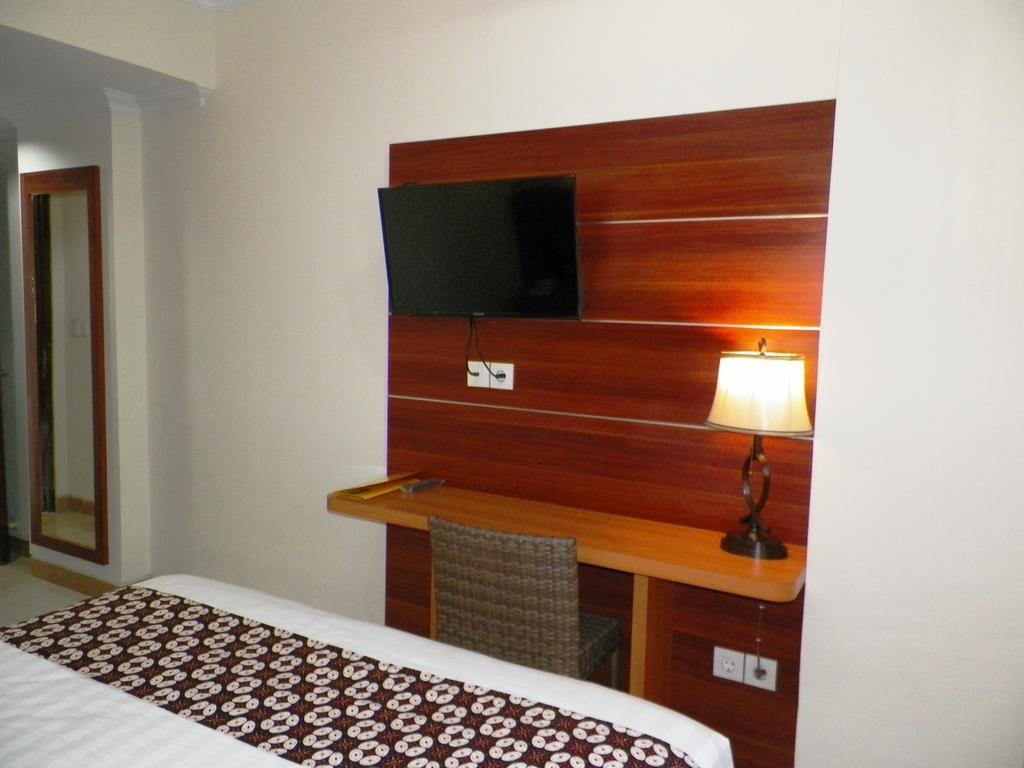 Maranatha Grand Hotel Jogyakarta Zewnętrze zdjęcie