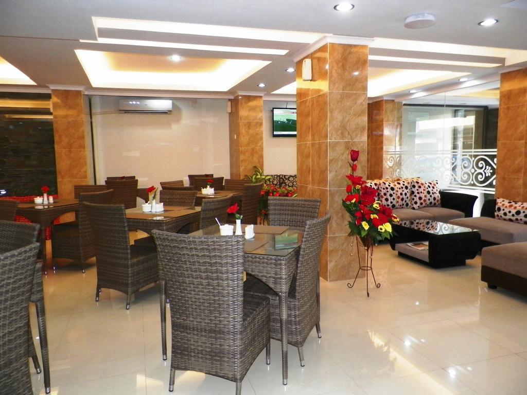 Maranatha Grand Hotel Jogyakarta Zewnętrze zdjęcie