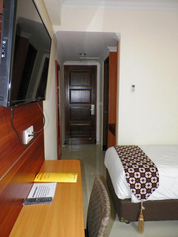Maranatha Grand Hotel Jogyakarta Pokój zdjęcie
