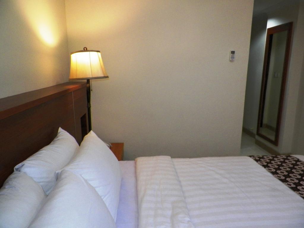Maranatha Grand Hotel Jogyakarta Pokój zdjęcie