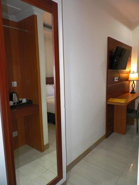 Maranatha Grand Hotel Jogyakarta Pokój zdjęcie